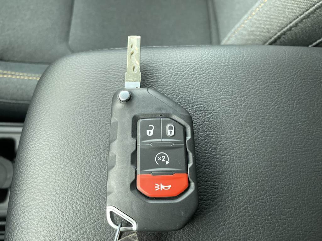 Thumbnail: 2025 Jeep Wrangler - 14