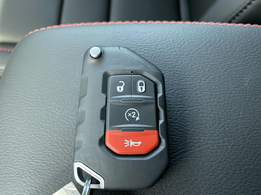 Thumbnail: 2026 Jeep Wrangler - 18
