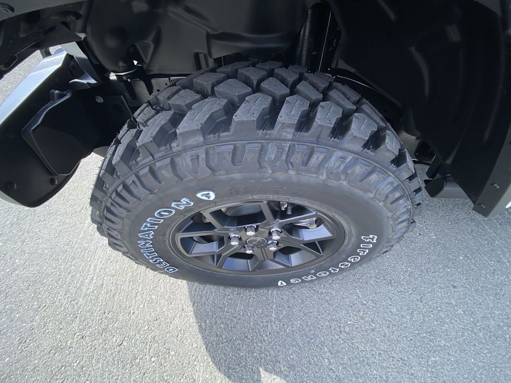 Thumbnail: 2025 Jeep Gladiator - 7