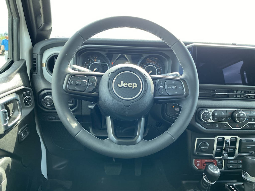 Thumbnail: 2025 Jeep Gladiator - 2