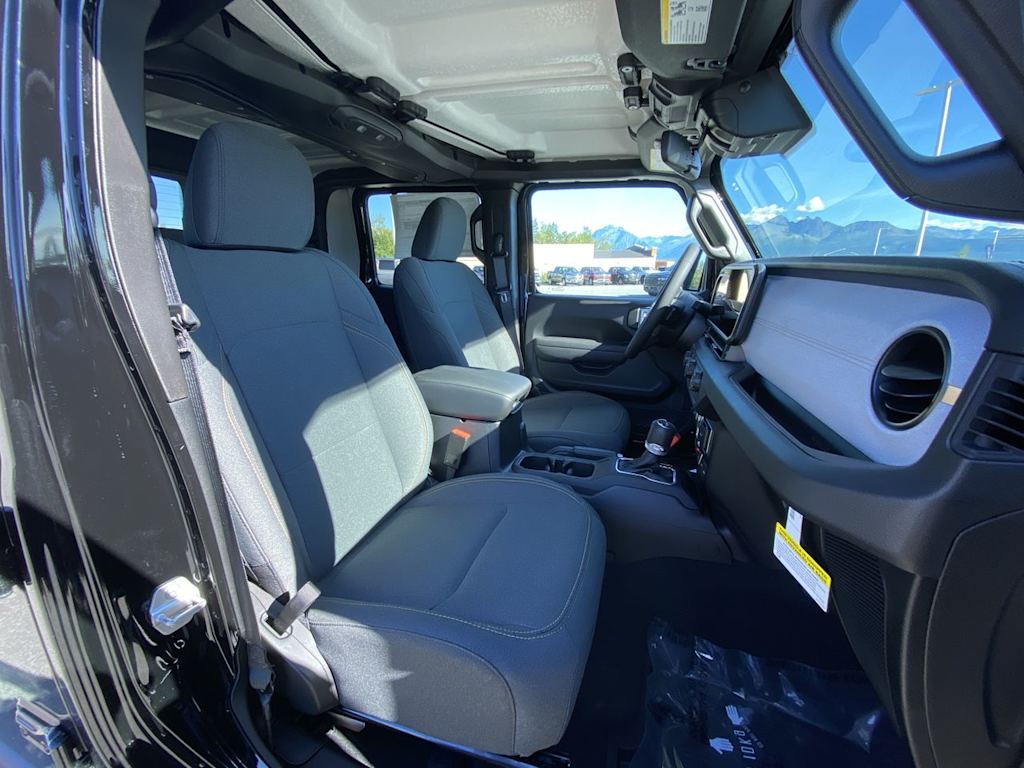 Thumbnail: 2025 Jeep Gladiator - 11