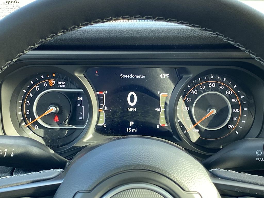 Thumbnail: 2025 Jeep Gladiator - 14