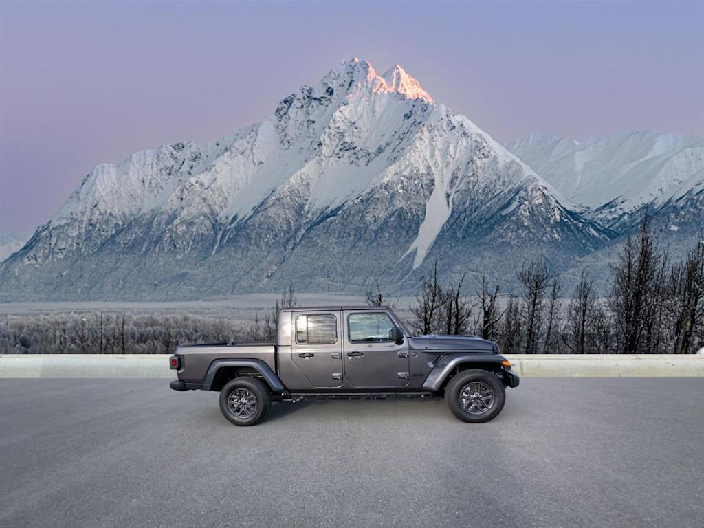 Thumbnail: 2025 Jeep Gladiator - 5