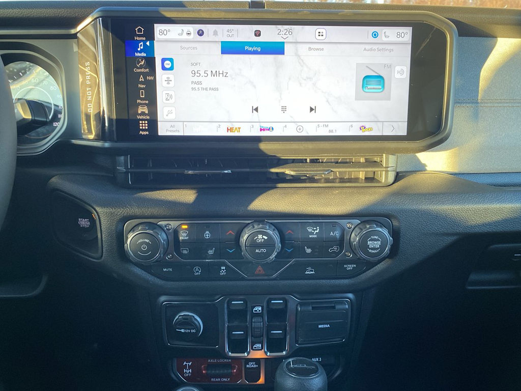 Thumbnail: 2026 Jeep Gladiator - 11