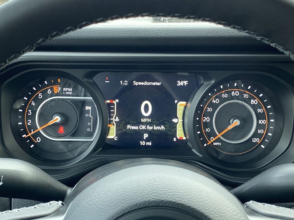 Thumbnail: 2025 Jeep Gladiator - 14