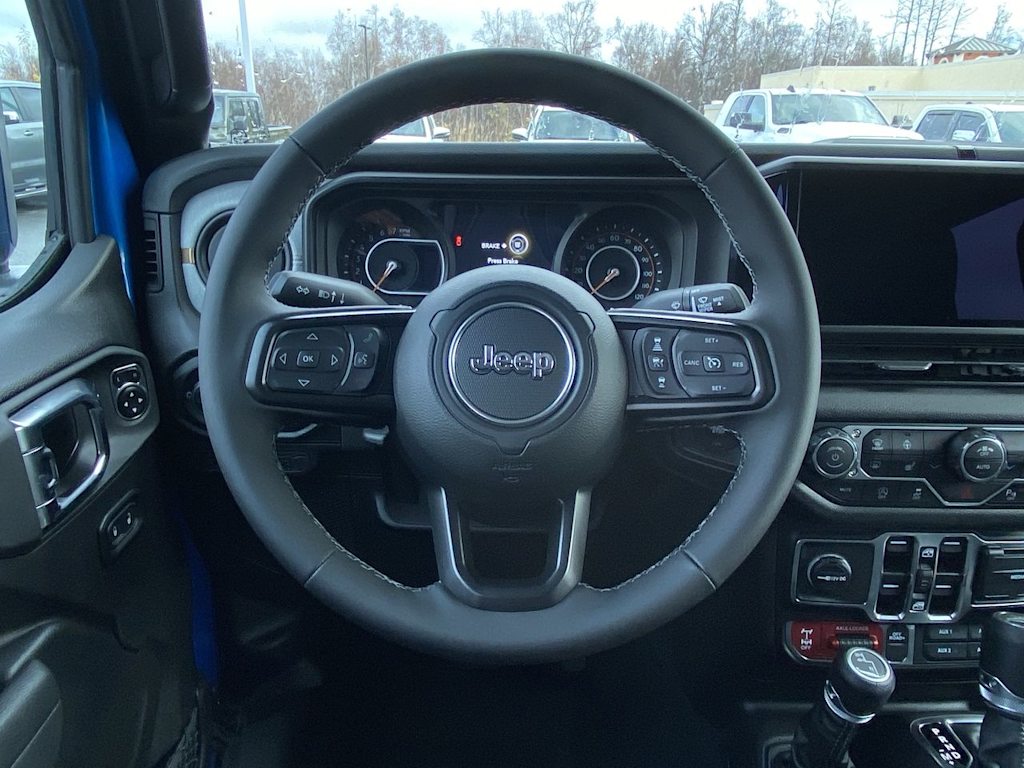 Thumbnail: 2025 Jeep Gladiator - 2