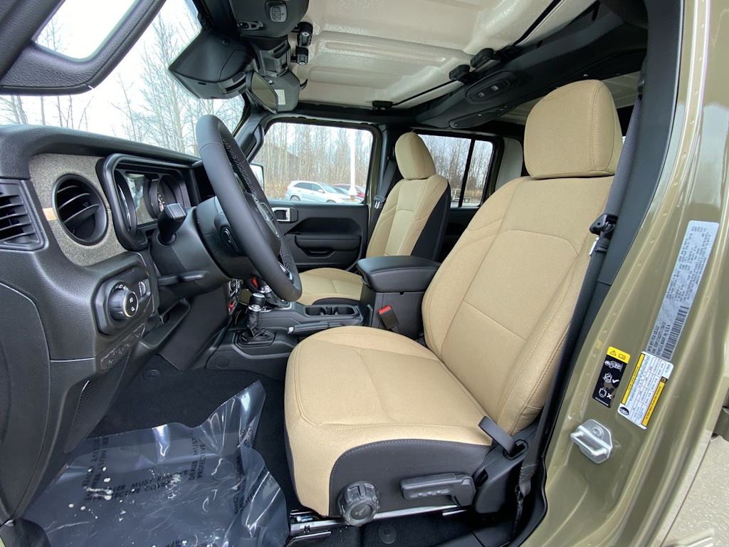 Thumbnail: 2026 Jeep Gladiator - 7