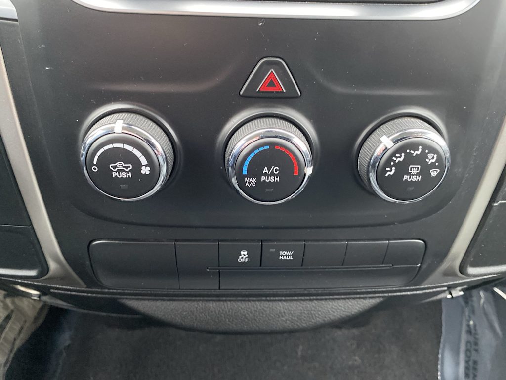 Thumbnail: 2019 RAM 1500 - 25