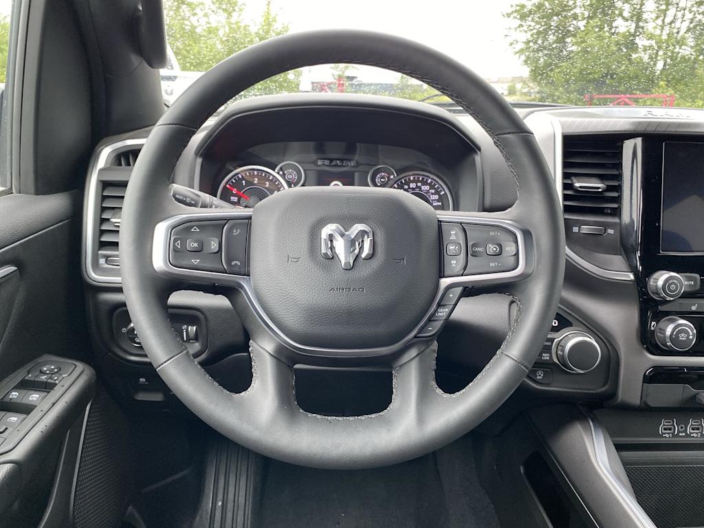 Thumbnail: 2025 RAM 1500 - 2