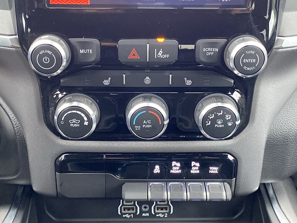 Thumbnail: 2025 RAM 1500 - 24
