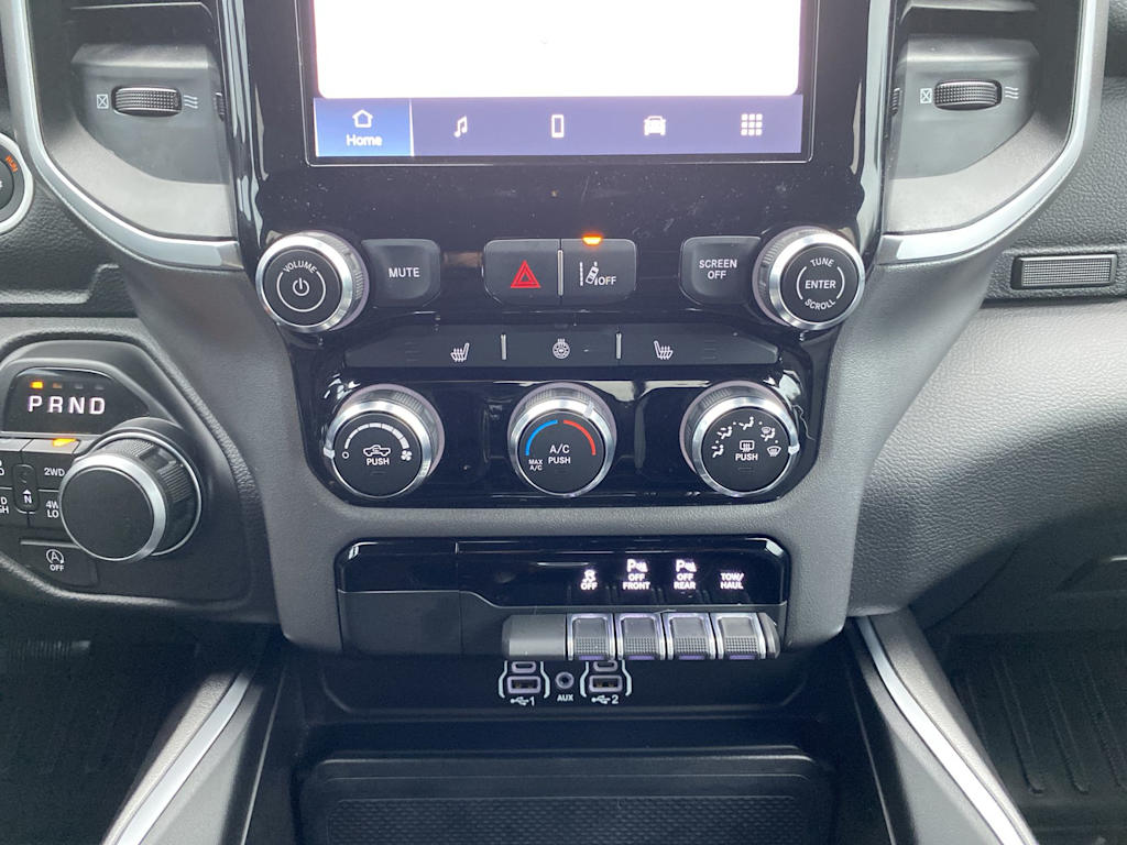 Thumbnail: 2025 RAM 1500 - 24