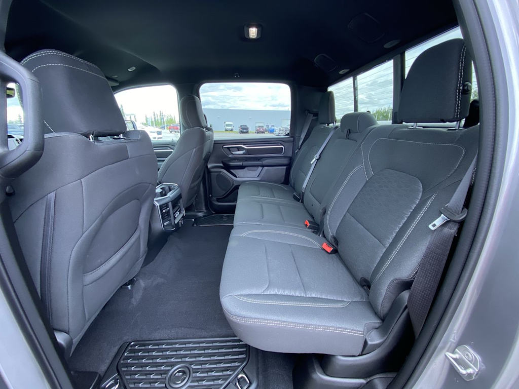 Thumbnail: 2025 RAM 1500 - 9