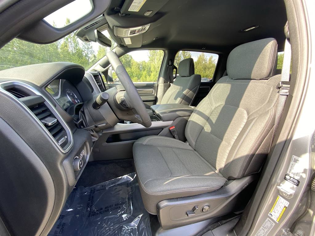 Thumbnail: 2026 RAM 1500 - 8