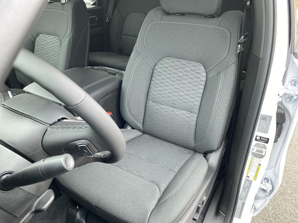 Thumbnail: 2026 RAM 1500 - 10