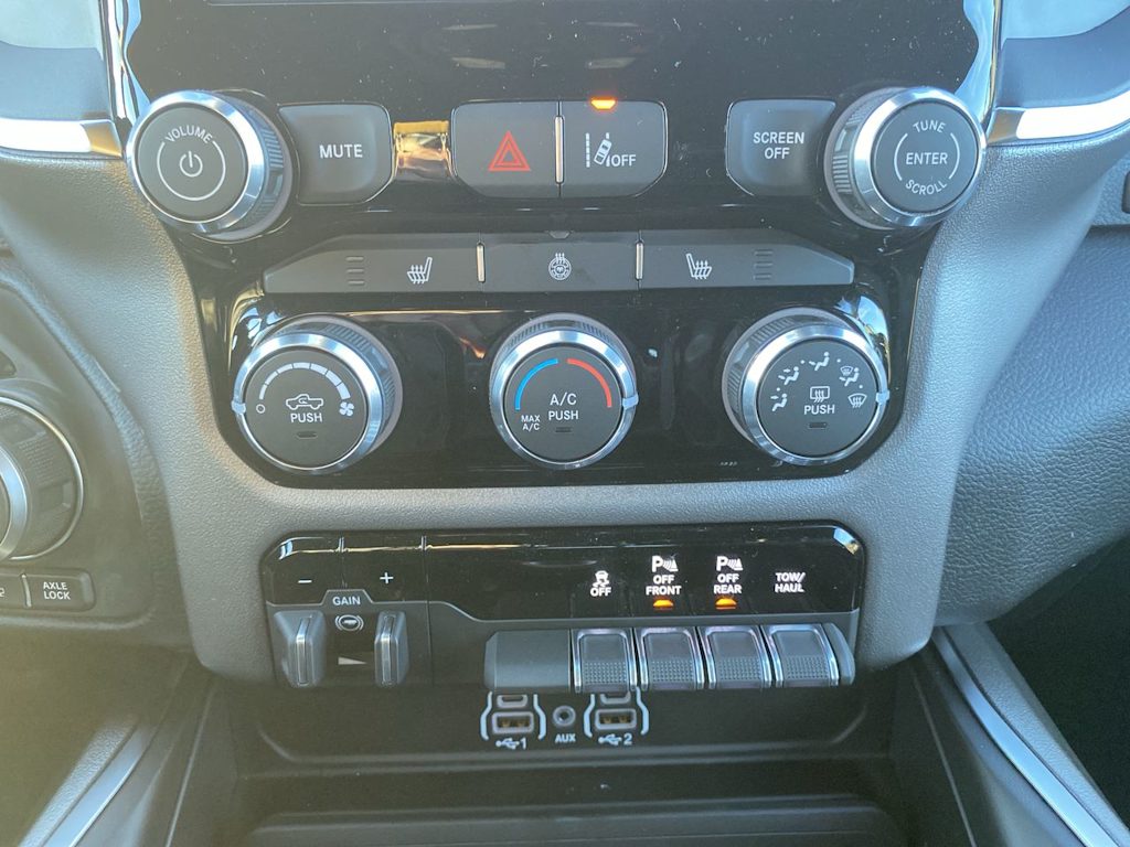 Thumbnail: 2026 RAM 1500 - 21