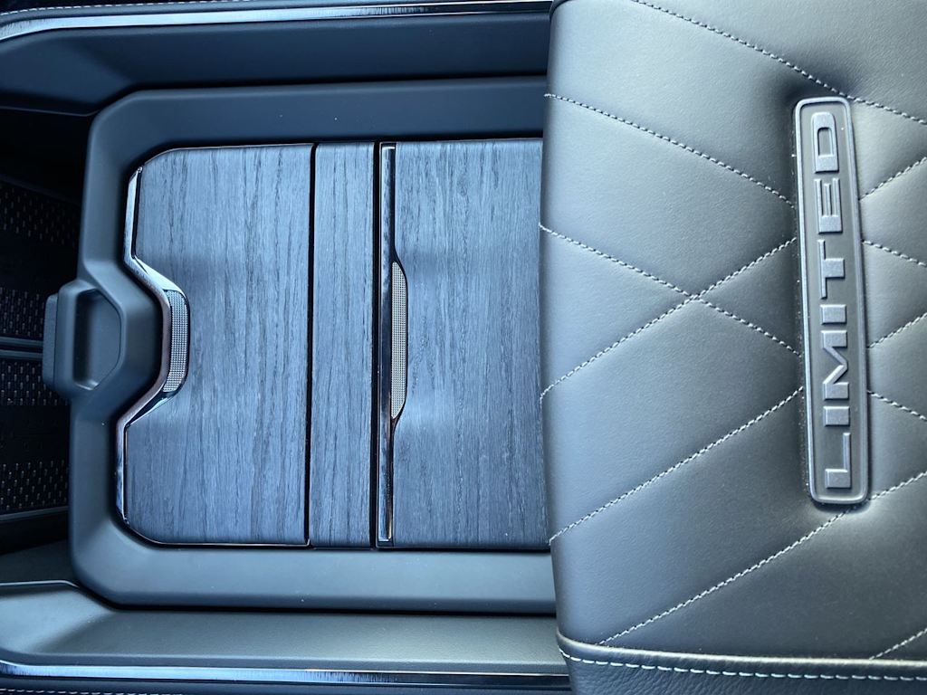 Thumbnail: 2026 RAM 1500 - 9