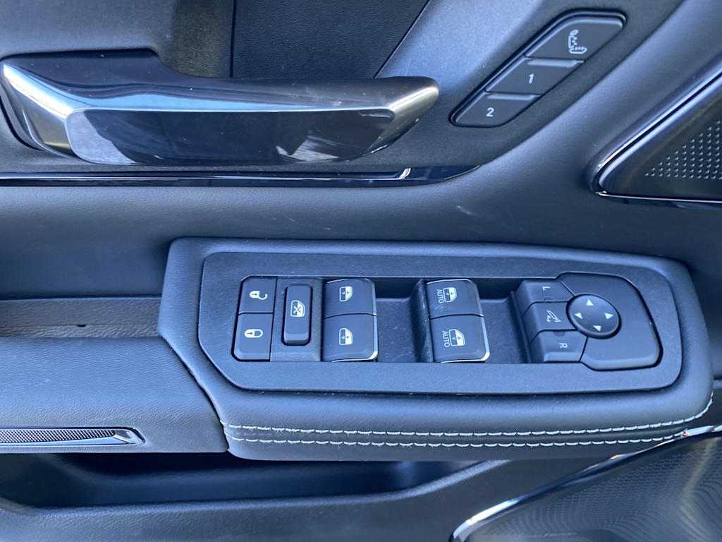 Thumbnail: 2026 RAM 1500 - 20