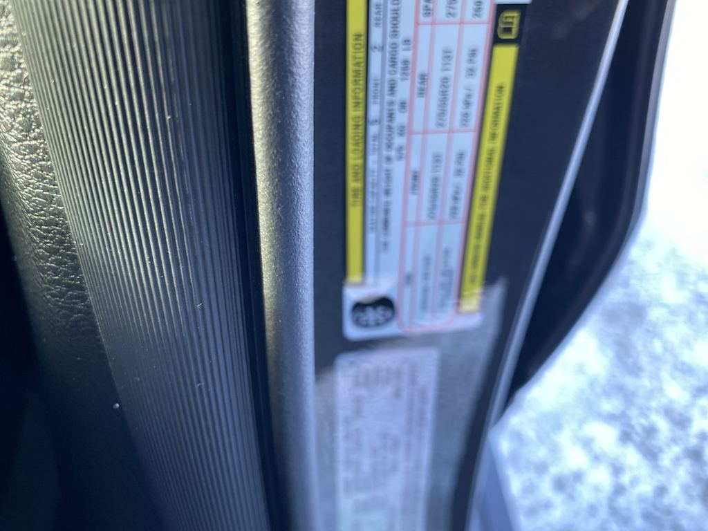 Thumbnail: 2026 RAM 1500 - 14