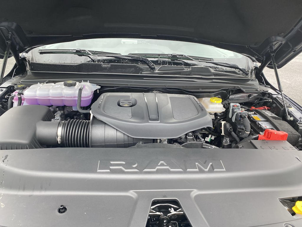 Thumbnail: 2025 RAM 1500 - 8