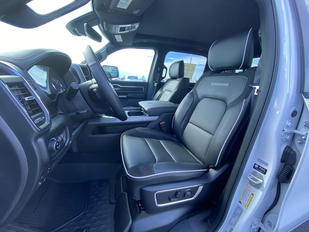 Thumbnail: 2025 RAM 1500 - 8