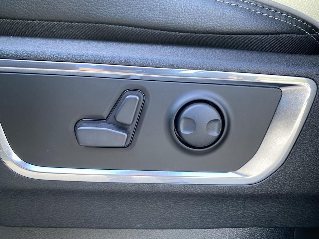 Thumbnail: 2025 RAM 1500 - 19