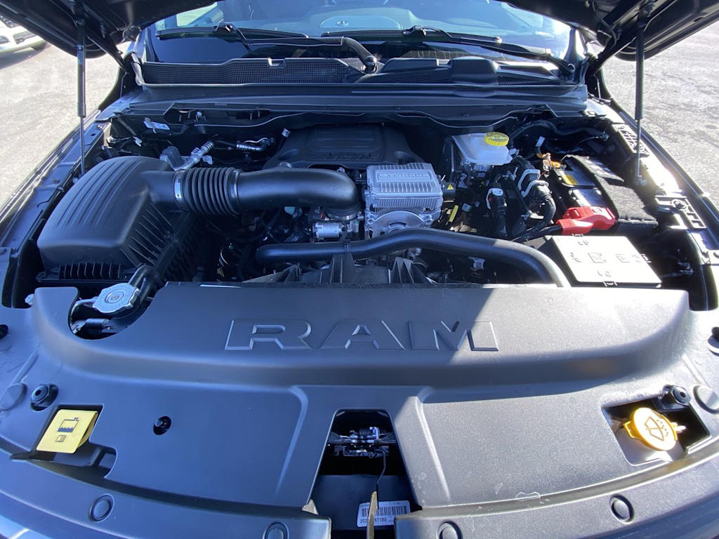 Thumbnail: 2026 RAM 1500 - 7