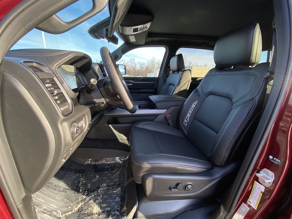 Thumbnail: 2025 RAM 1500 - 7