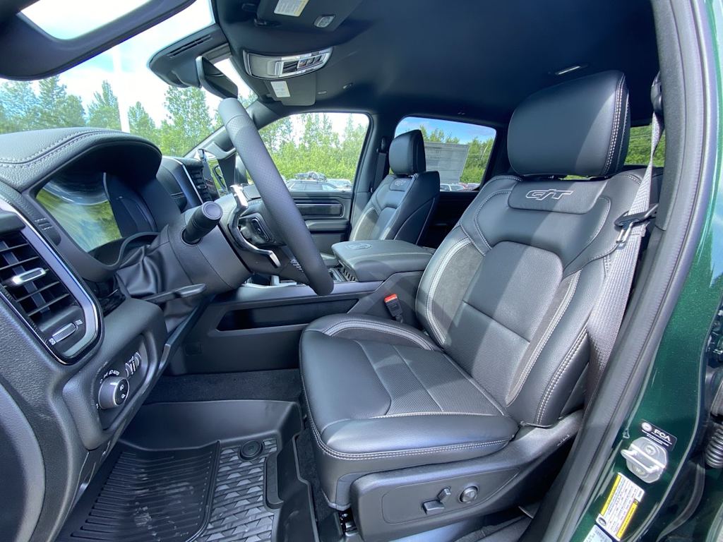 Thumbnail: 2026 RAM 1500 - 6