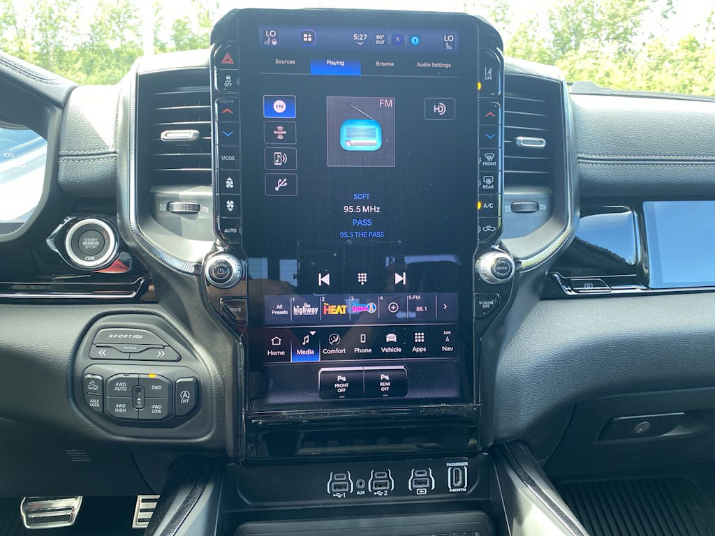 Thumbnail: 2026 RAM 1500 - 9
