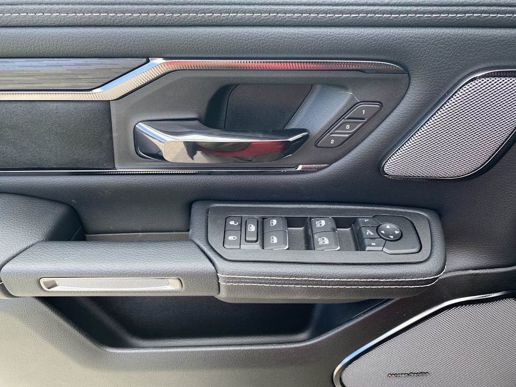 Thumbnail: 2026 RAM 1500 - 18
