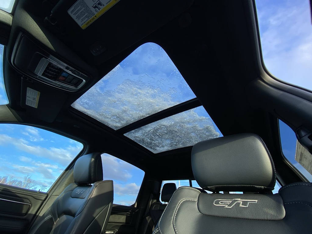 Thumbnail: 2026 RAM 1500 - 25