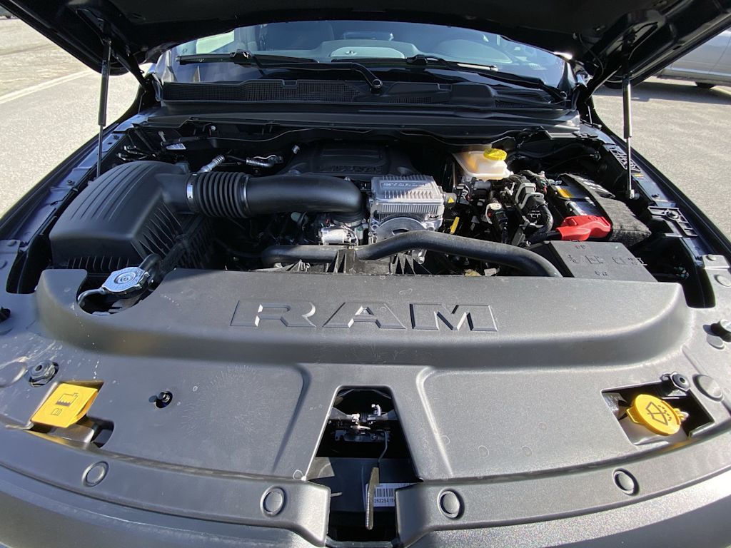 Thumbnail: 2026 RAM 1500 - 7