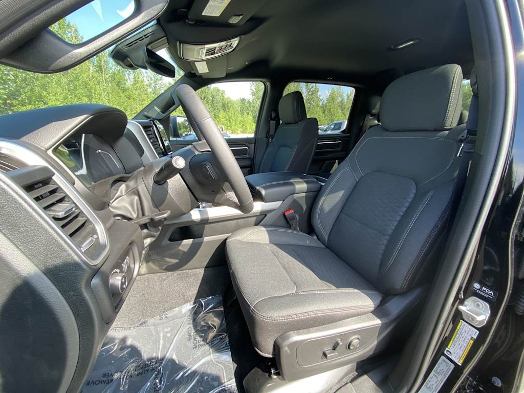 Thumbnail: 2026 RAM 1500 - 8