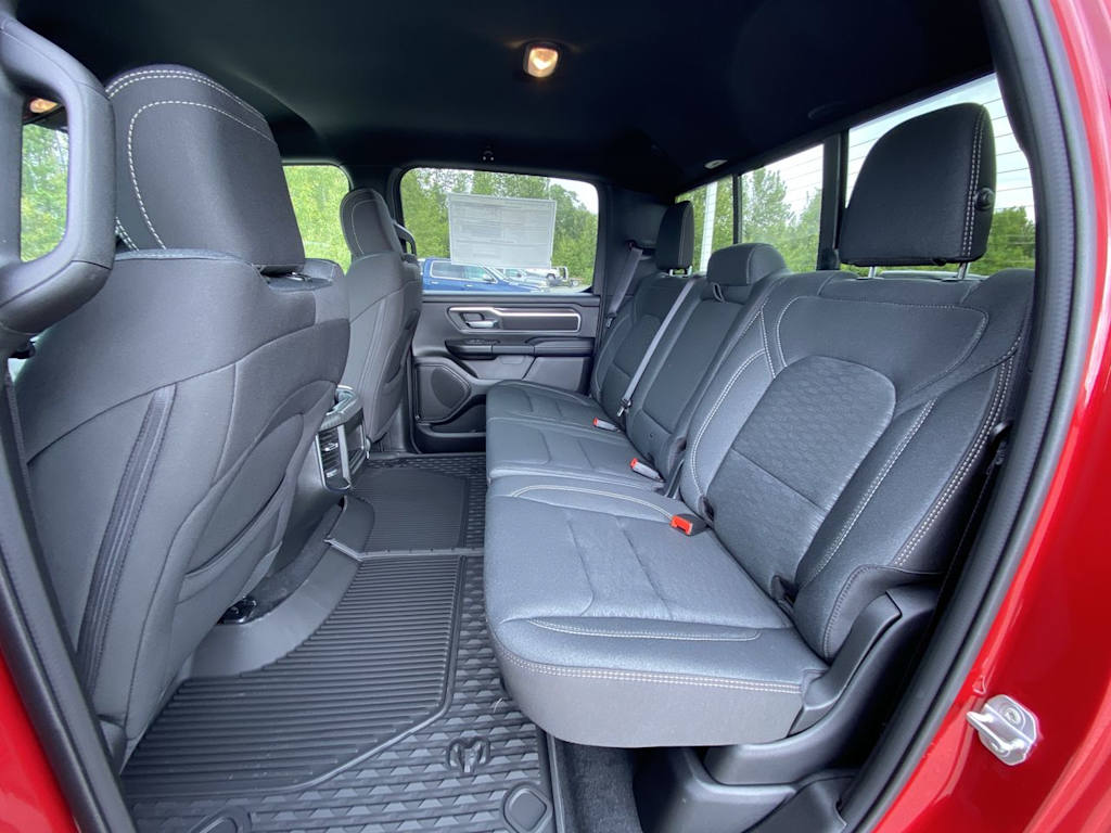 Thumbnail: 2026 RAM 1500 - 9