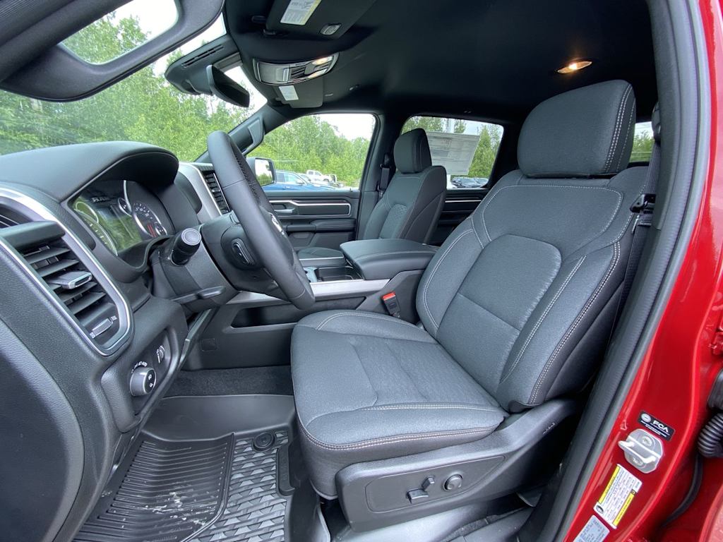 Thumbnail: 2026 RAM 1500 - 7