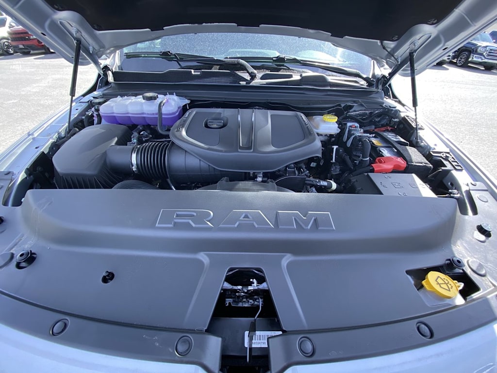 Thumbnail: 2026 RAM 1500 - 5