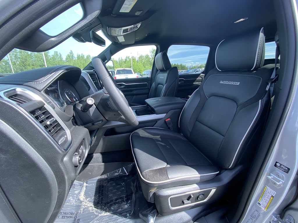 Thumbnail: 2026 RAM 1500 - 6