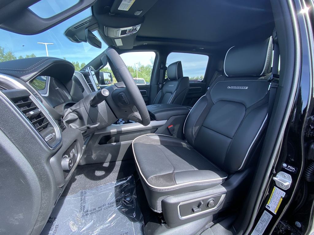 Thumbnail: 2026 RAM 1500 - 6