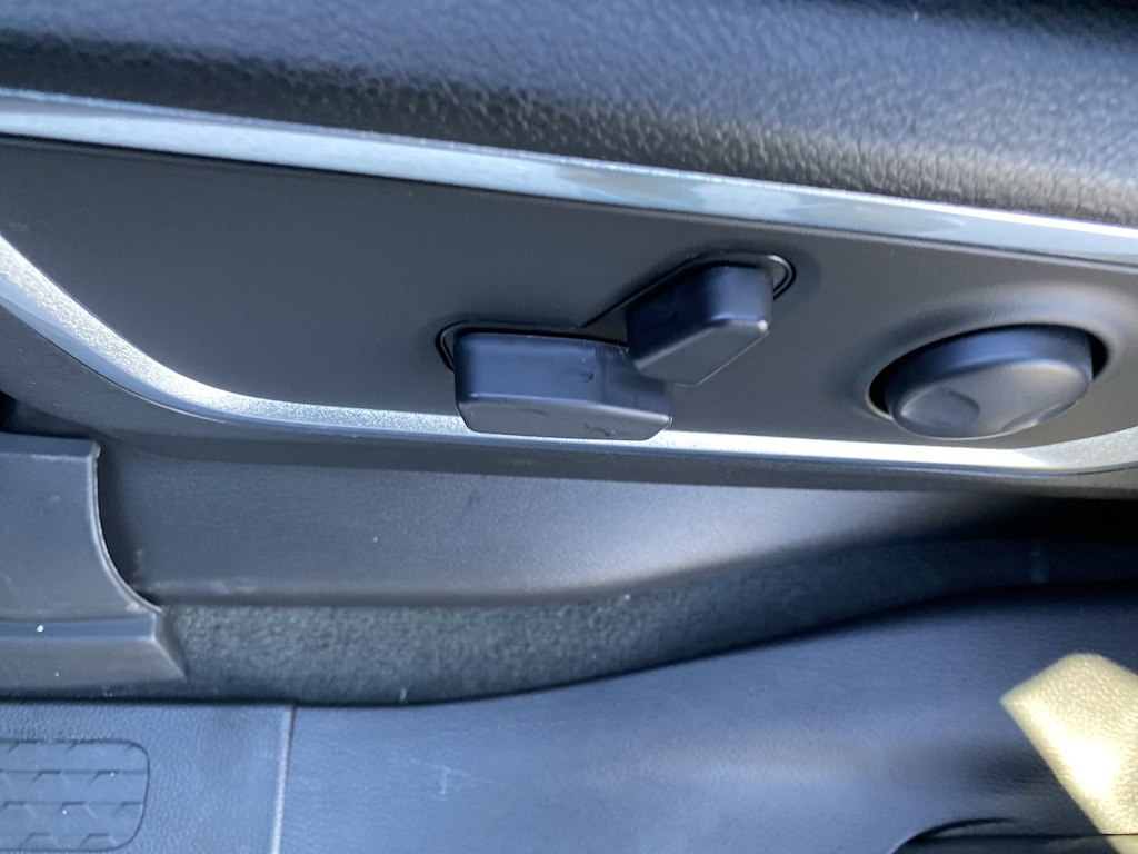 Thumbnail: 2024 RAM 1500 - 18