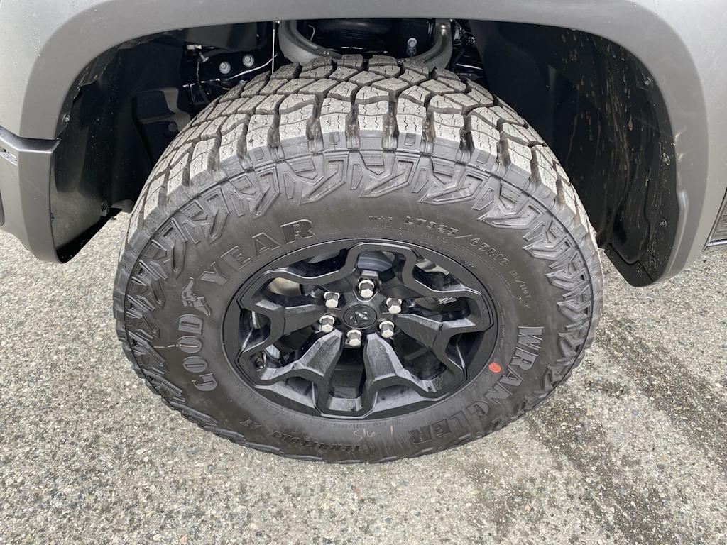 Thumbnail: 2026 RAM 1500 - 3