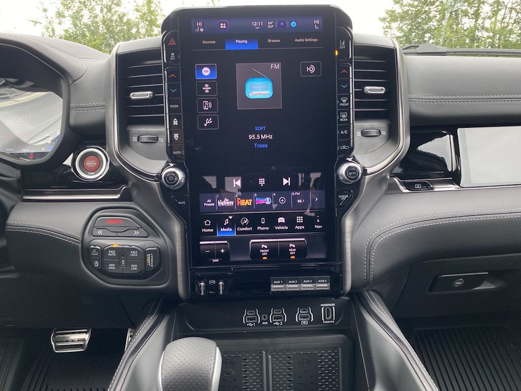 Thumbnail: 2026 RAM 1500 - 8