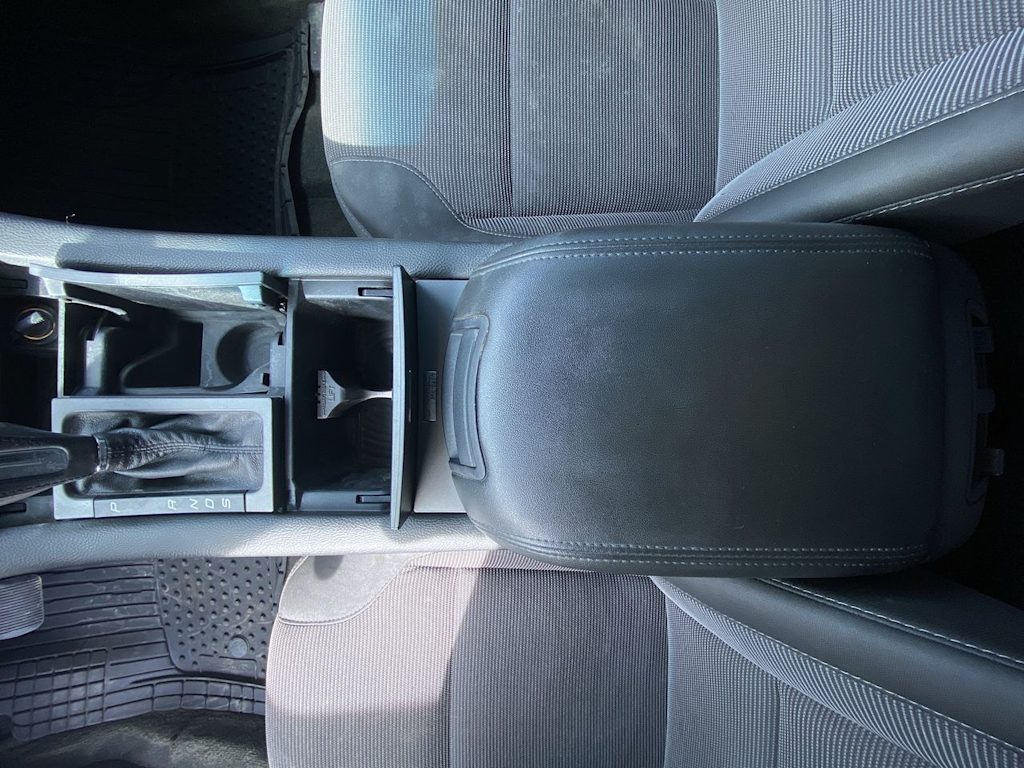 Thumbnail: 2013 Ford Taurus - 23