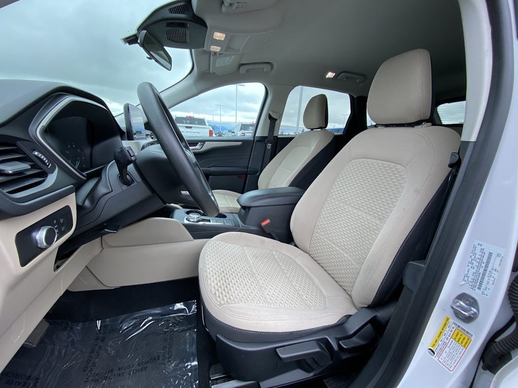 Thumbnail: 2021 Ford Escape - 8