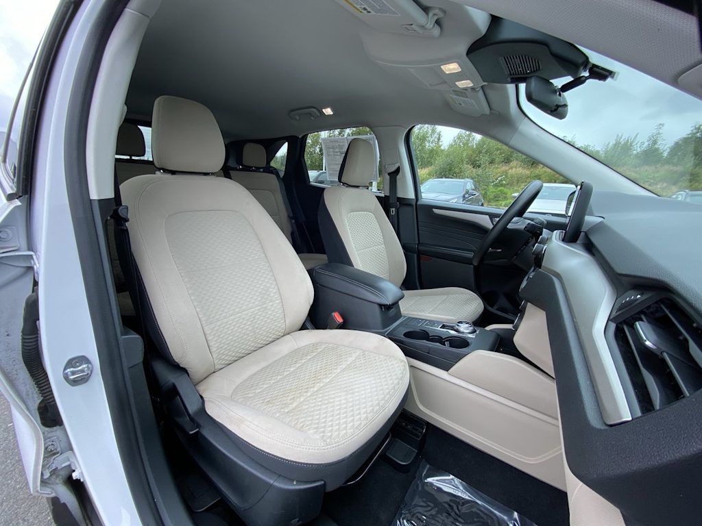 Thumbnail: 2021 Ford Escape - 23