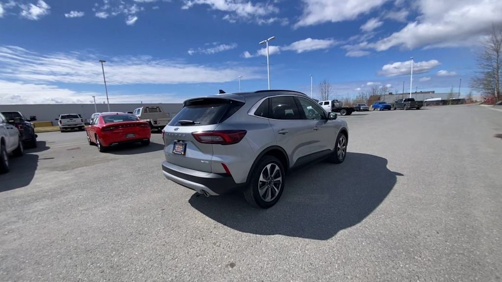 Thumbnail: 2024 Ford Escape - 22