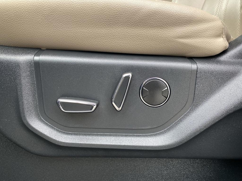 Thumbnail: 2024 Ford Expedition MAX - 25