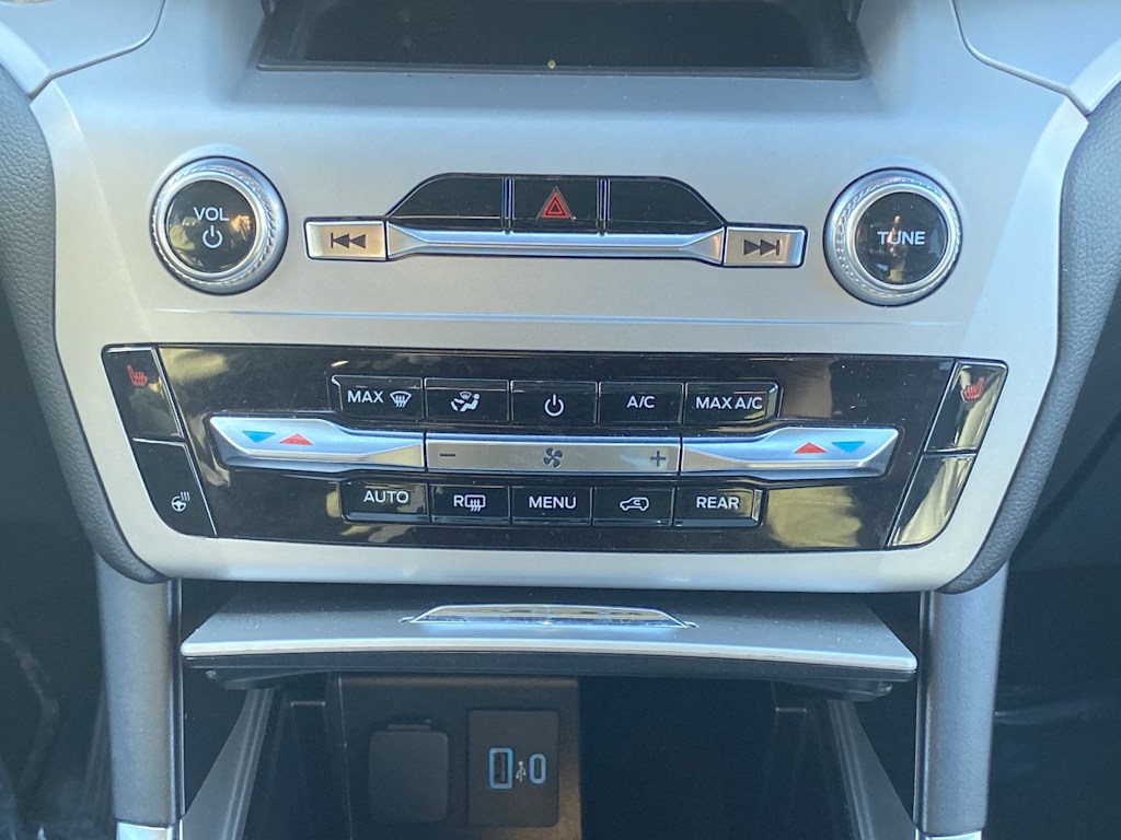 Thumbnail: 2023 Ford Explorer - 23