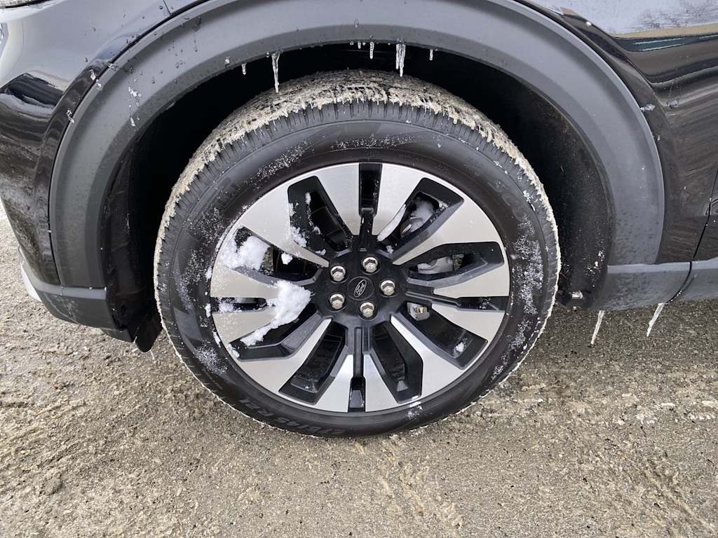 Thumbnail: 2025 Ford Explorer - 8