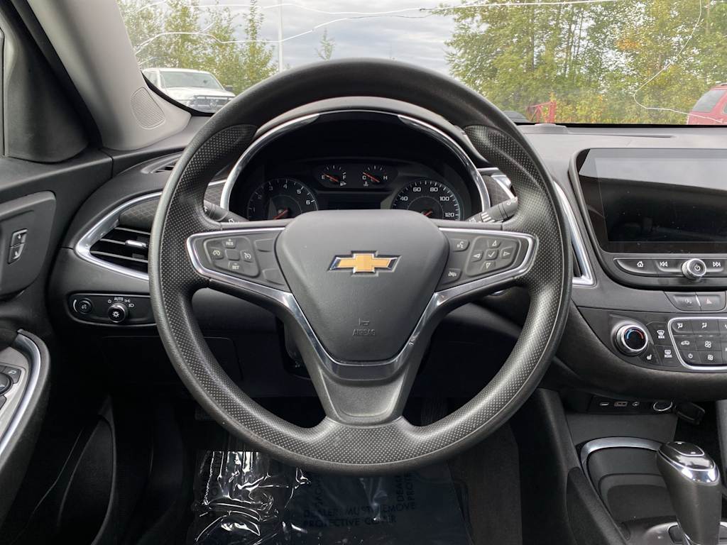 Thumbnail: 2020 Chevrolet Malibu - 2