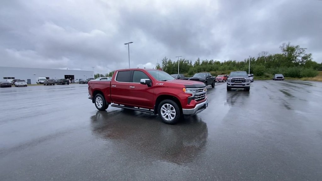 Thumbnail: 2023 Chevrolet Silverado 1500 - 4